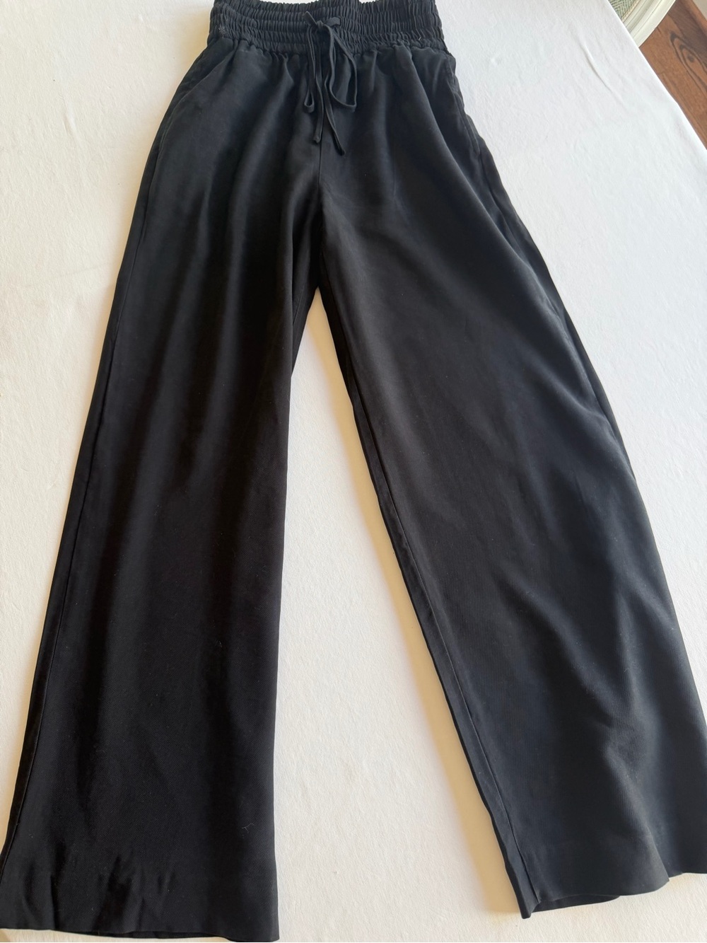 Women’s  Black Wide-Leg Drawstring Pants XXS